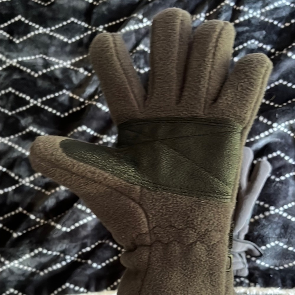 Circo Cozy Brown Gloves with Black Accents
